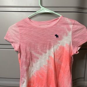 Cute pink and white shirt super comfortable and stylish
